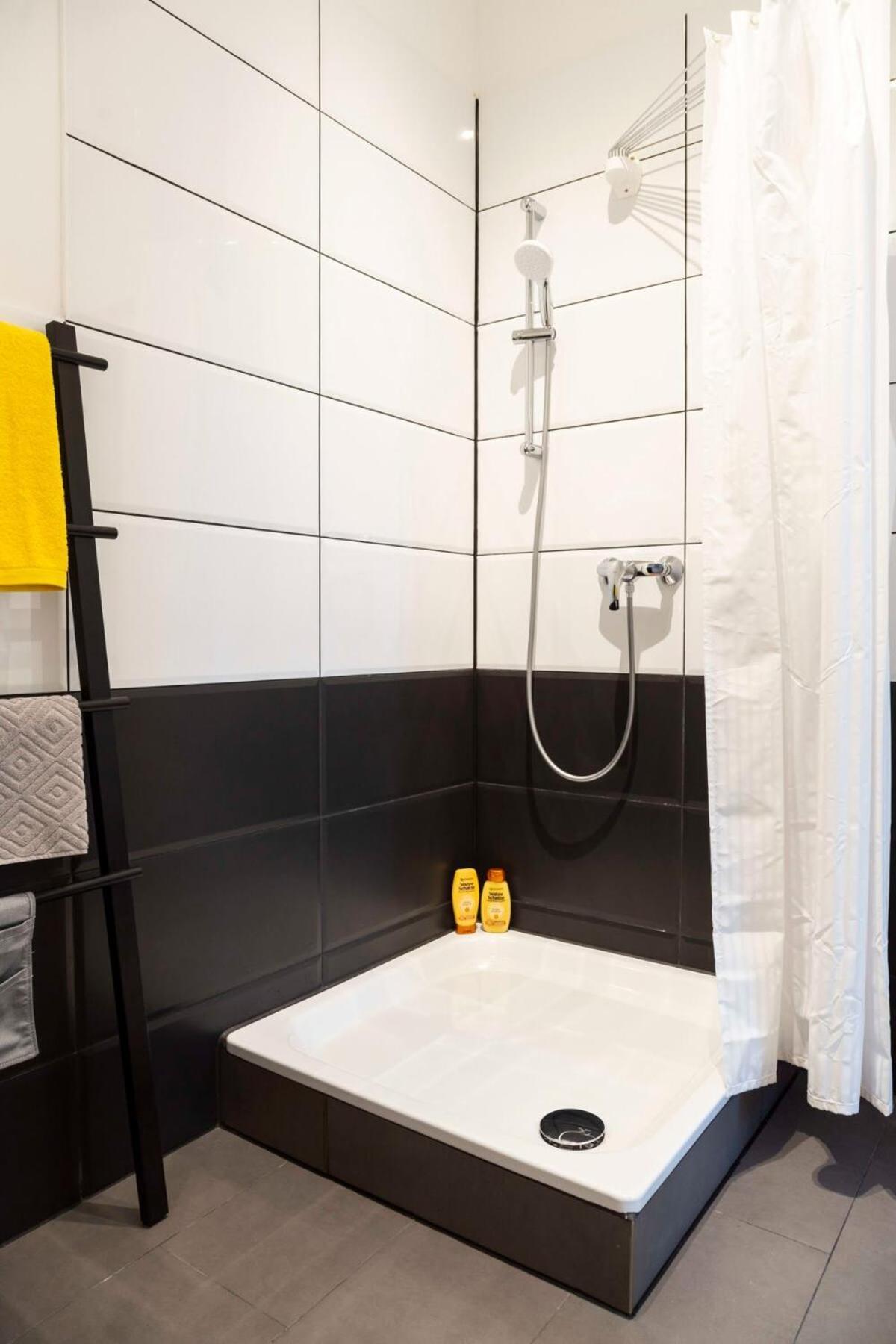 Spacious Family Apartment At Mauerpark Plus Selfcheckin Berlin Kültér fotó